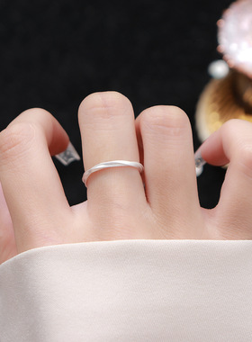 s999纯银足银戒指女莫比乌斯素圈小众设计轻奢食指戒高级感开口