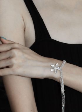 東黑三白/ 五叶幸运花 s930纯银百搭基础简约文艺小众编织女手链