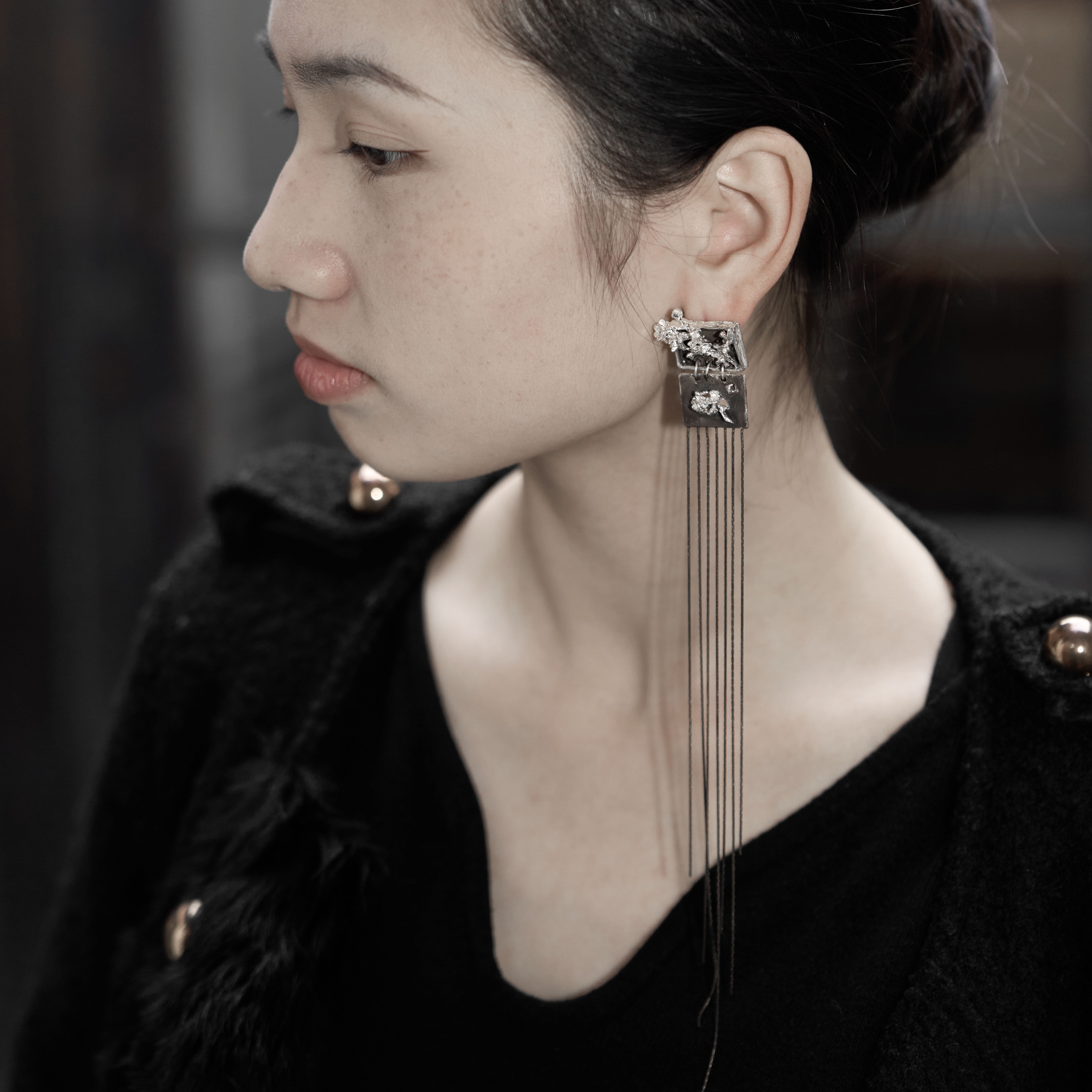 東黑三白/花书本  S930纯银重工中式国风做旧步摇耳钉流苏耳钉,淘宝优惠券,粉丝福利购,淘宝优惠卷