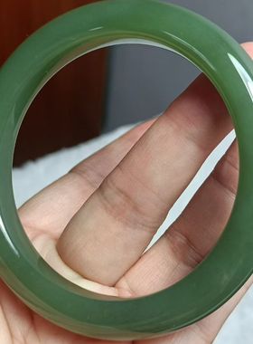 店主推荐和田玉青黄口平安镯种老钢性十足料子细腻起胶油润欲滴