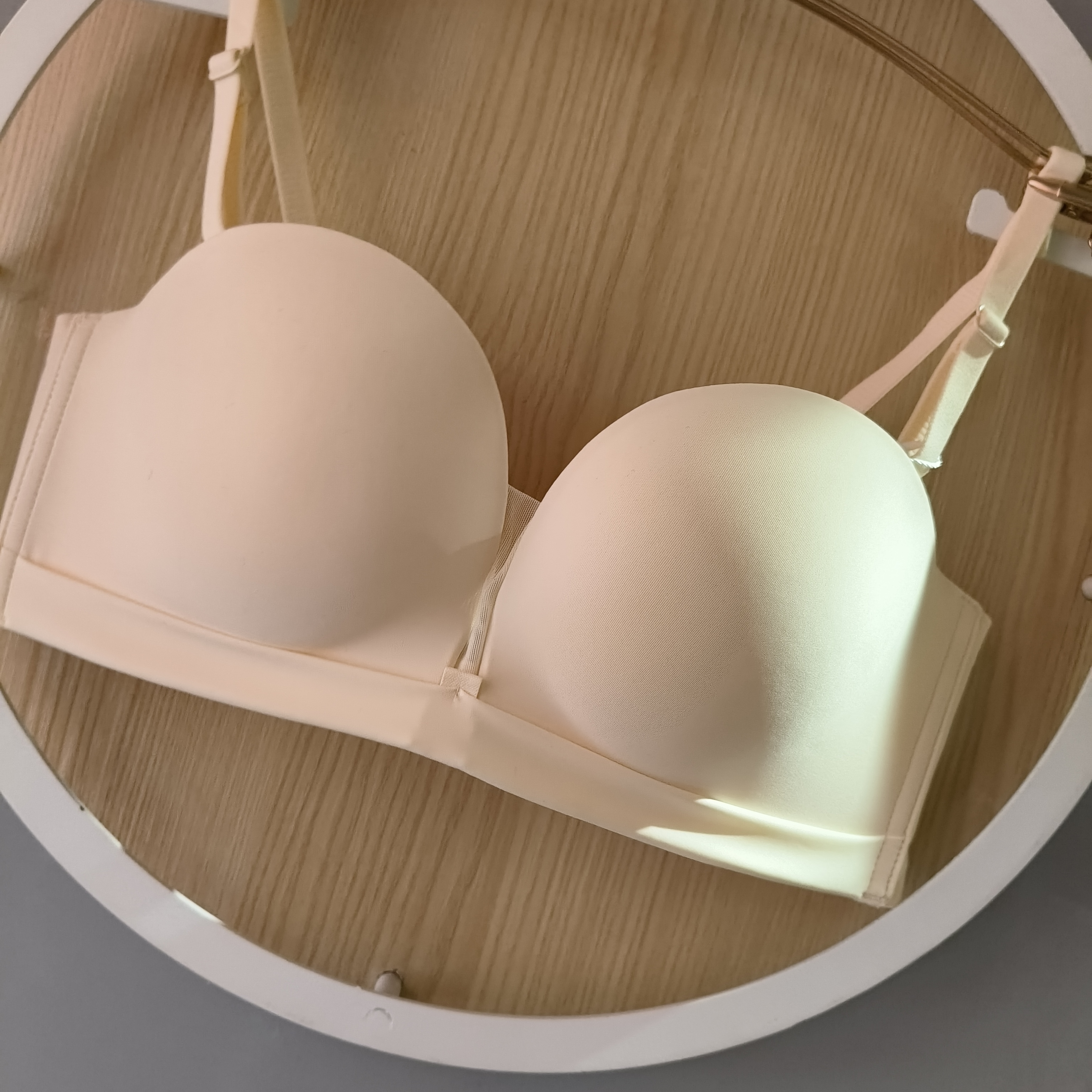 都市丽人古丽娜扎同款LBH1A1无痕无肩带半杯隐形百搭无肩带文胸 - 图1