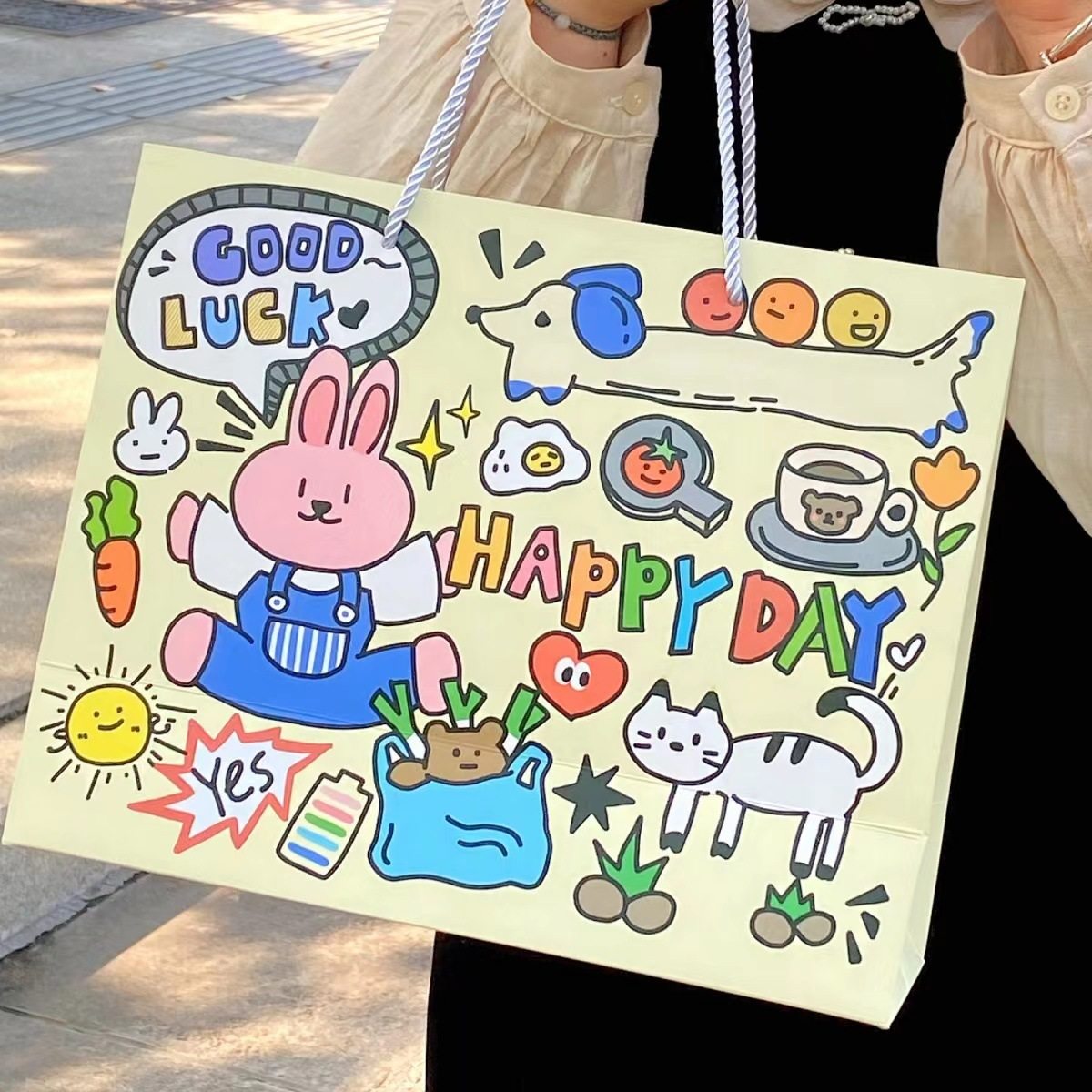 卡通涂鸦百日宴装饰手提礼品袋宝贝零食铺生日布置礼物包装纸袋子,淘宝优惠券,粉丝福利购,淘宝优惠卷