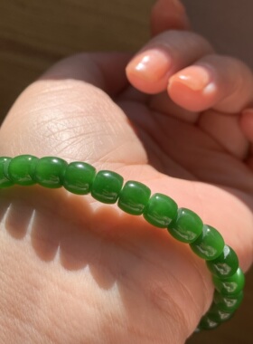 毕业级别和田玉碧玉浓辣阳绿直切老形珠手链俄罗斯七号矿老料6×7