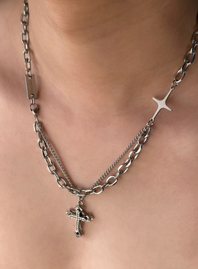 Komeiku三层十字架重工项链