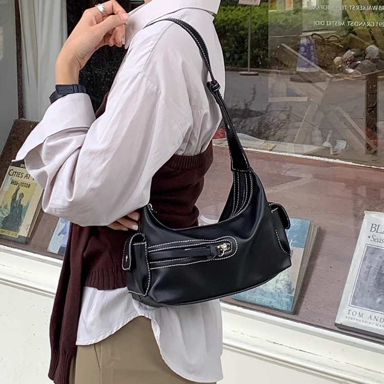 2025新款女包小众设计酷拽辣妹机车腋下包单肩复古质感手提小包 - 图0