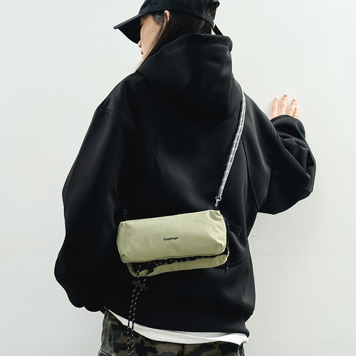 3.2花曦家新品 男包袋女单肩斜挎包小方包2025韩版森系挎包潮休闲 - 图1