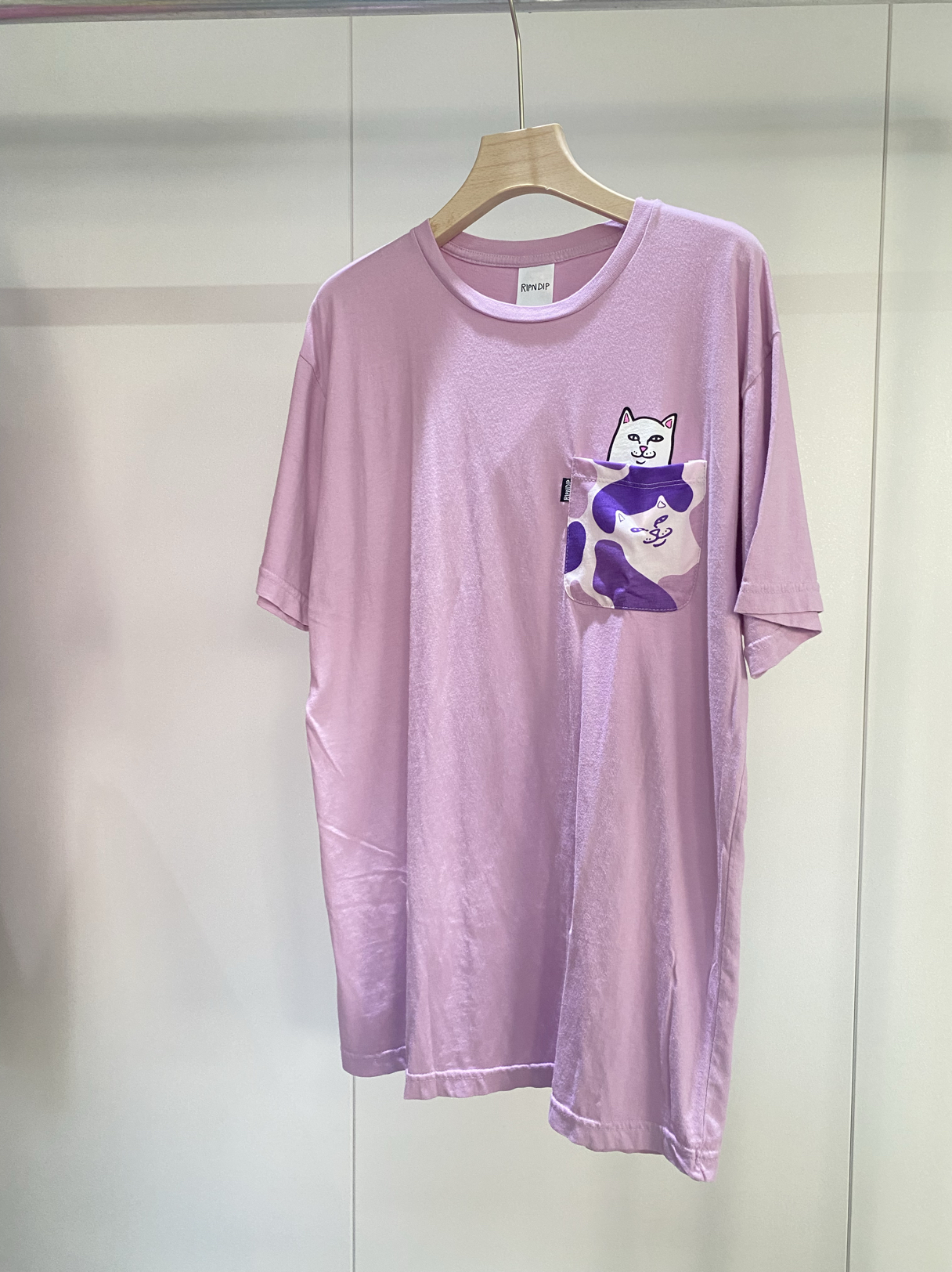 现货RIPNDIP LORD NERMAL CAMO美潮贱猫短袖T恤 - 图1