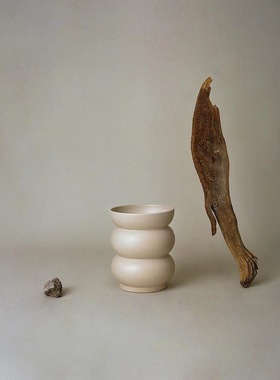 北欧ins陶瓷花瓶轻奢哑光釉面