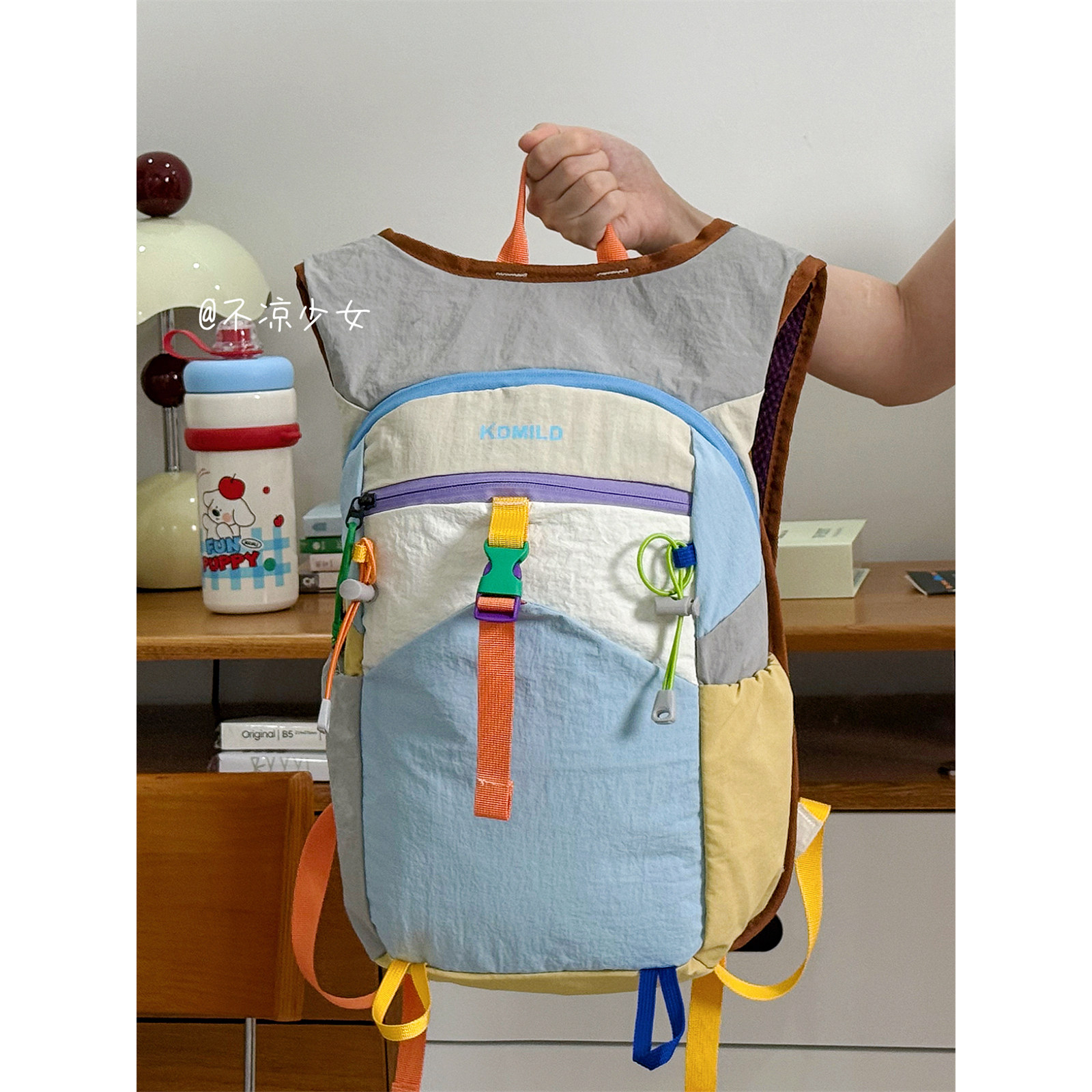 多巴胺小众运动轻便书包学生防水双肩包徒步登山户外旅行骑行背包,淘宝优惠券,粉丝福利购,淘宝优惠卷