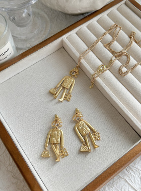 欧美个性相遇漫步提包贵人机器人吊坠精致百搭时髦个性吊坠耳钉