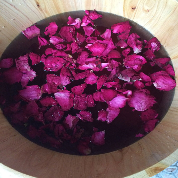 真玫瑰干花瓣泡澡浴牛奶泡泡浴花瓣泡澡spa泡脚足浴用品500g包邮