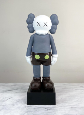 现代轻奢暴力熊雕塑摆件室内桌面软装饰品样板房间会所家居艺术品