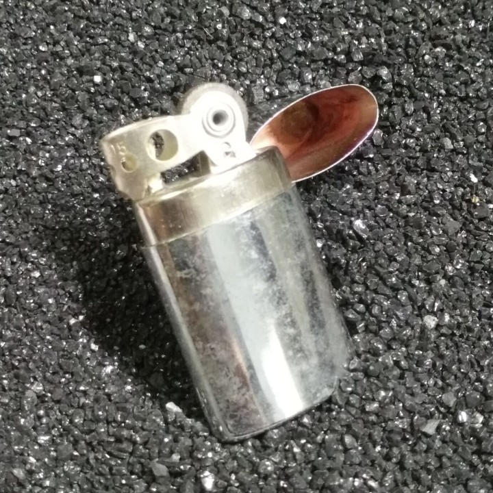 国产方圆牌鲁滨牌铁壳复古老式经典怀旧古董砂轮煤油打火机库存 国产方圆牌鲁滨牌铁壳复古老式经典怀旧古董砂轮煤油打火机库存