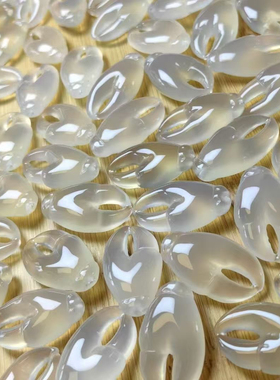 冰种玛瑙透明螃蟹钳吊坠