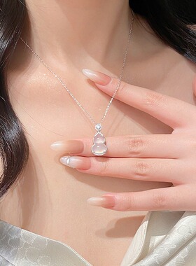 仿白玉髓葫芦项链女新款ins轻奢小众锁骨链毛衣吊坠送女友闺蜜礼