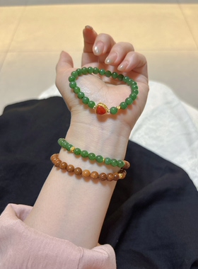 2026年新款天然和田玉碧玉手链女款小众叠戴手串绿色饰品转运