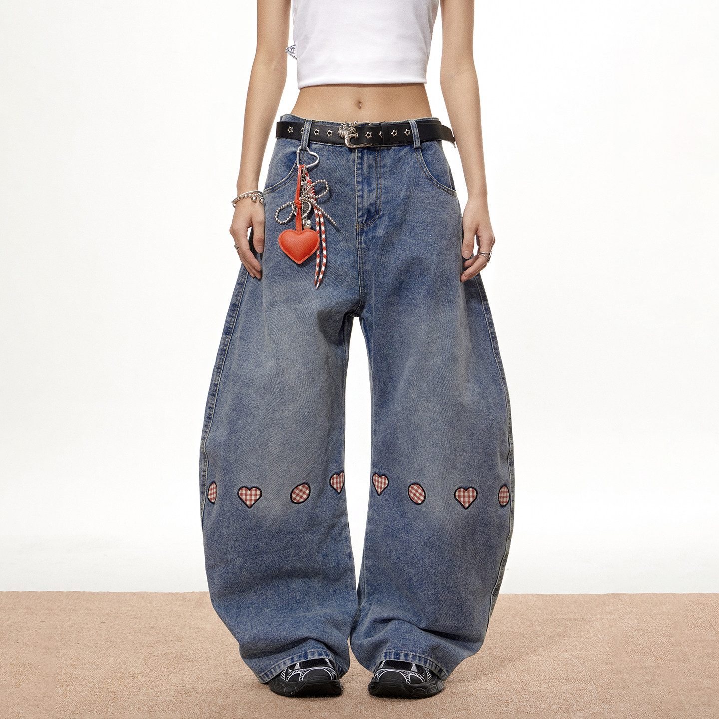 梁拌泡菜美式复古爱心挂饰牛仔裤男女休闲宽松休闲百搭阔腿裤,淘宝优惠券,粉丝福利购,淘宝优惠卷