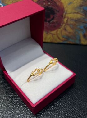 18k马蹄扣戒指不脱模 Au750 马蹄环闪钻精致轻奢送女友水贝直发