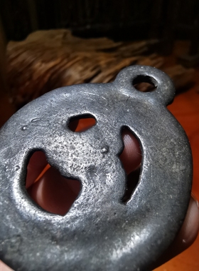 14205  藏传元代传世格萨尔王护身法牌