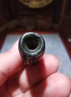 14395  藏传罕见老地方玉九眼天珠