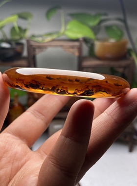 巴西玛瑙老坑料冰种玉髓手镯