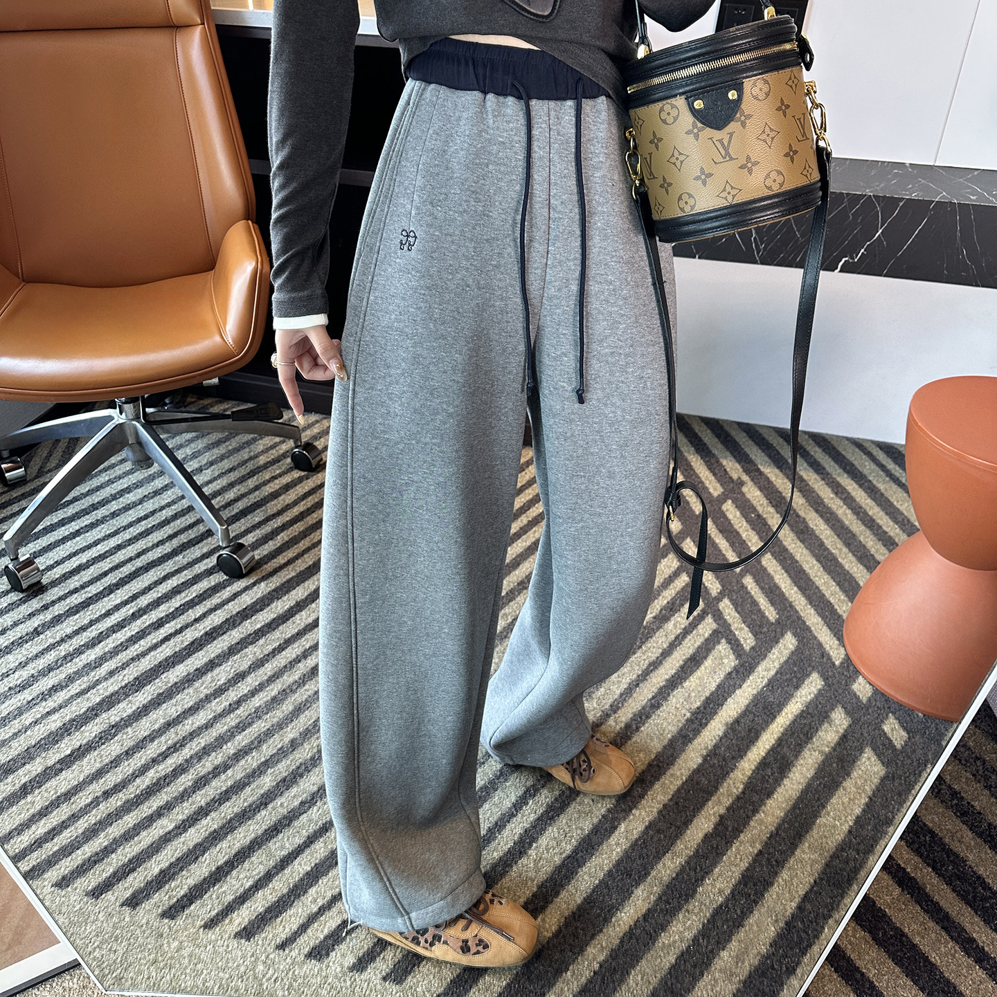 舒适至上!~复合密密绒弯刀休闲裤子女秋冬新两穿高腰抽绳加绒卫裤,淘宝优惠券,粉丝福利购,淘宝优惠卷