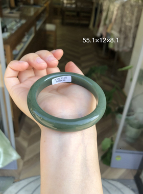 和田玉新疆碧玉，妈妈的手镯上手大气耐看，均是百数，350-900元