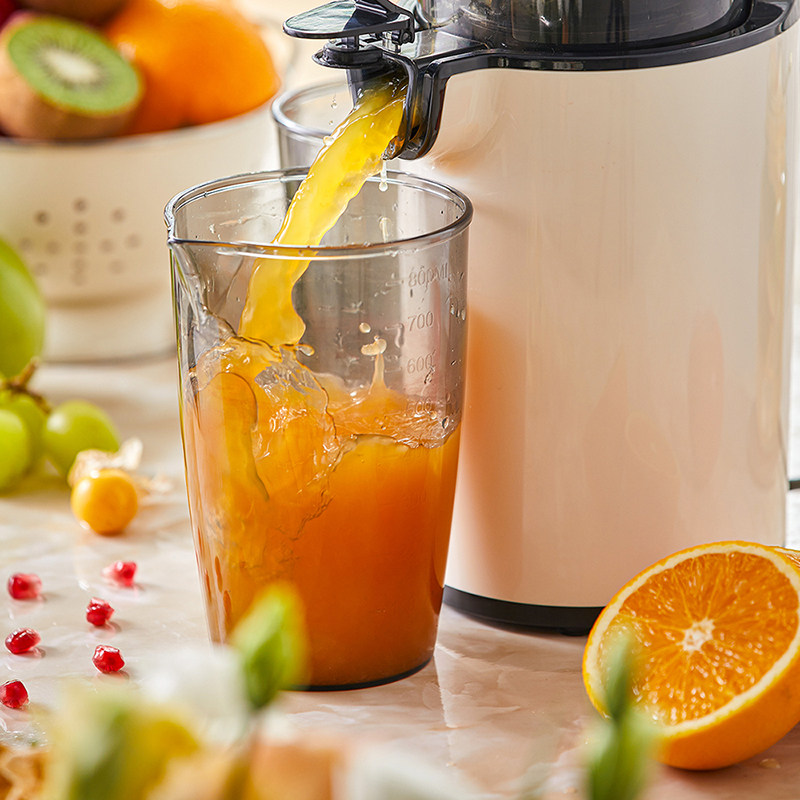  小熊生活电器榨汁机