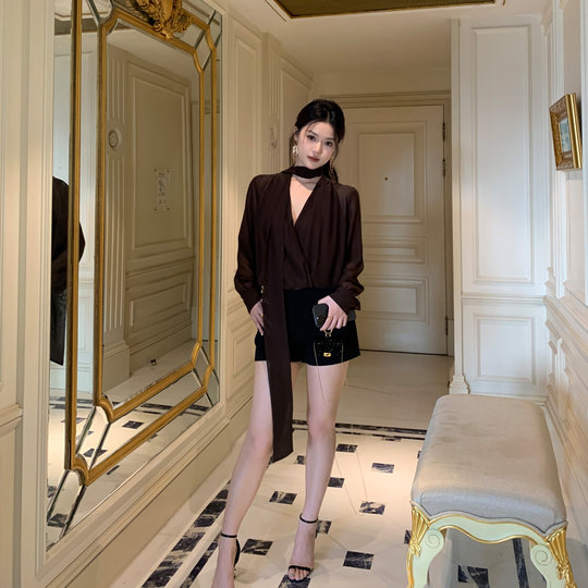 Middletone | 高阶短裤 搭配一整个秋冬百搭修身低腰休闲显瘦短裤