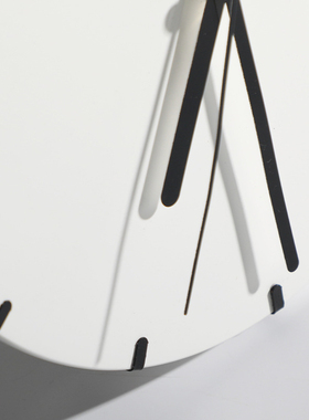 ins北欧现代极简创意钟表客厅书房床头柜摆件酒店样板房装饰座钟