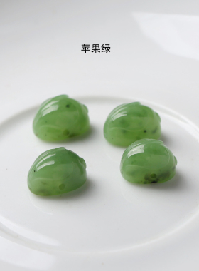 生肖兔手链湖水绿山料天然和田玉