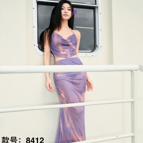 荣浪斯8412新款成人泳衣女分体性感比基尼修身游泳衣 - 图2