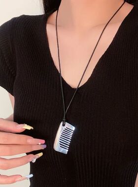 Personality Comb Pendant Necklace for Women, 2026 New nd cat
