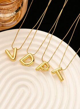 Hot Sale Stainless Steel 26 English Alphabet Necklace Pendan