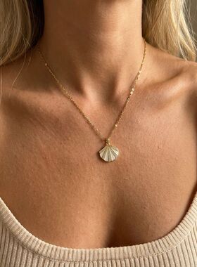Stainless Steel Inlaid Zircon Sea Shell Pendant Necklace For
