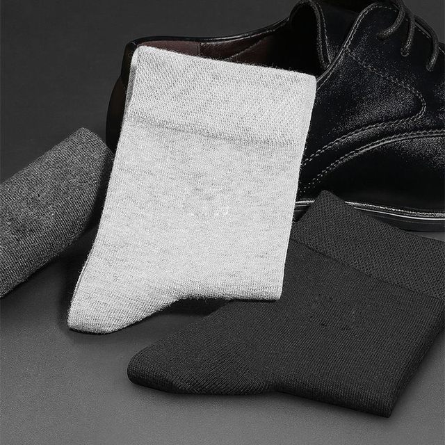 ຖົງຕີນຜູ້ຊາຍກາງ-calf socks ສີ່ລະດູການທຸລະກິດສີແຂງ breathable sweat-absorbent ຖົງຕີນສັ້ນເຮືອ socks ເດີນທາງບໍ່ລ້າງຖົງຕີນປະຖິ້ມປະຈໍາວັນ