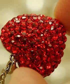 k21甜美红色心合成女可爱毛衣链