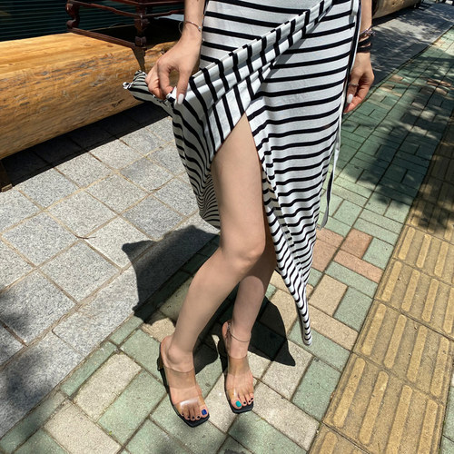 条纹连衣裙女夏季2026新款韩版宽松显瘦中长款洋气休闲短袖开叉裙 - 图1
