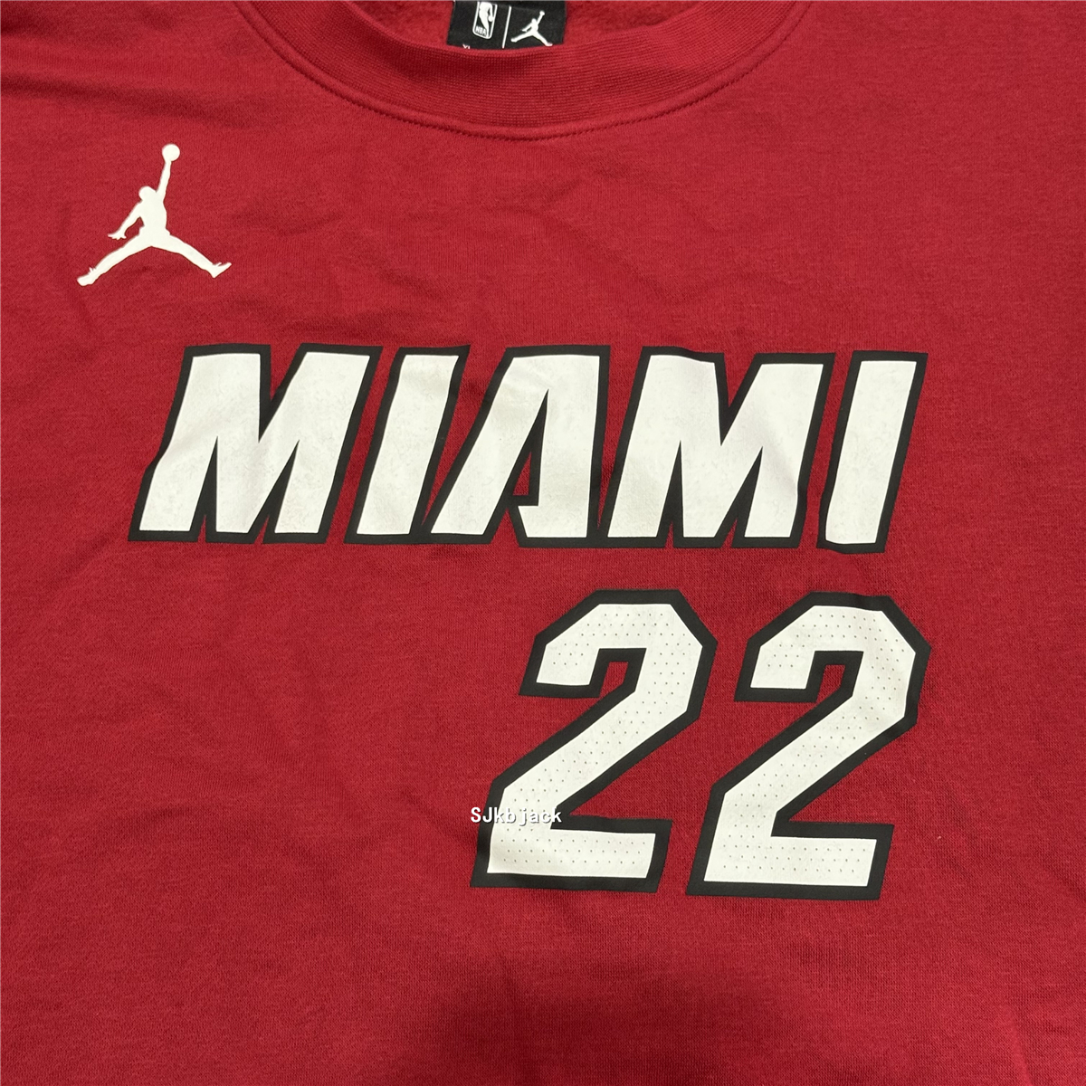 AIR JORDAN男休闲篮球宽松保暖热火巴特勒圆领套头卫衣DN9823-608 - 图2