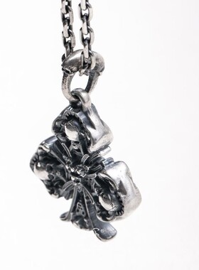 主师原创s925手工巴洛克骷髅纯银扑克牌黑红梅方项链吊坠