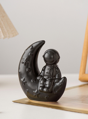 现代创意宇航员月亮陶瓷摆件家居桌面书架玄关装饰工艺品摆件