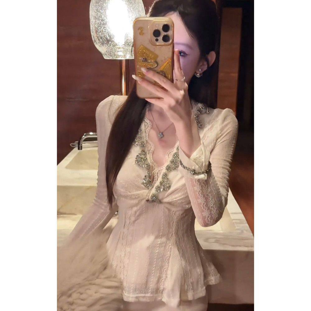 韩版千金重工烫钻扭结v领收腰长袖镂空蕾丝衫女2025秋冬新款上衣,淘宝优惠券,粉丝福利购,淘宝优惠卷