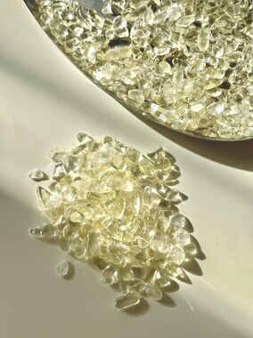 MUCHA天然柠檬黄水晶碎石消磁净化水晶鱼缸造景室内微景观200克