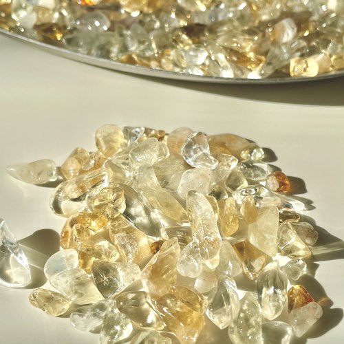 MUCHA透亮天然黄水晶碎石消磁净化水晶鱼缸造景室内微景观200克 - 图1