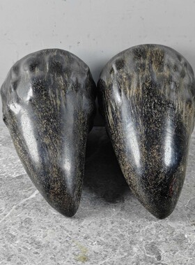 藏传老料实心角尖角老牛角原角尖把件野牛角雕刻角雕小摆件古玩