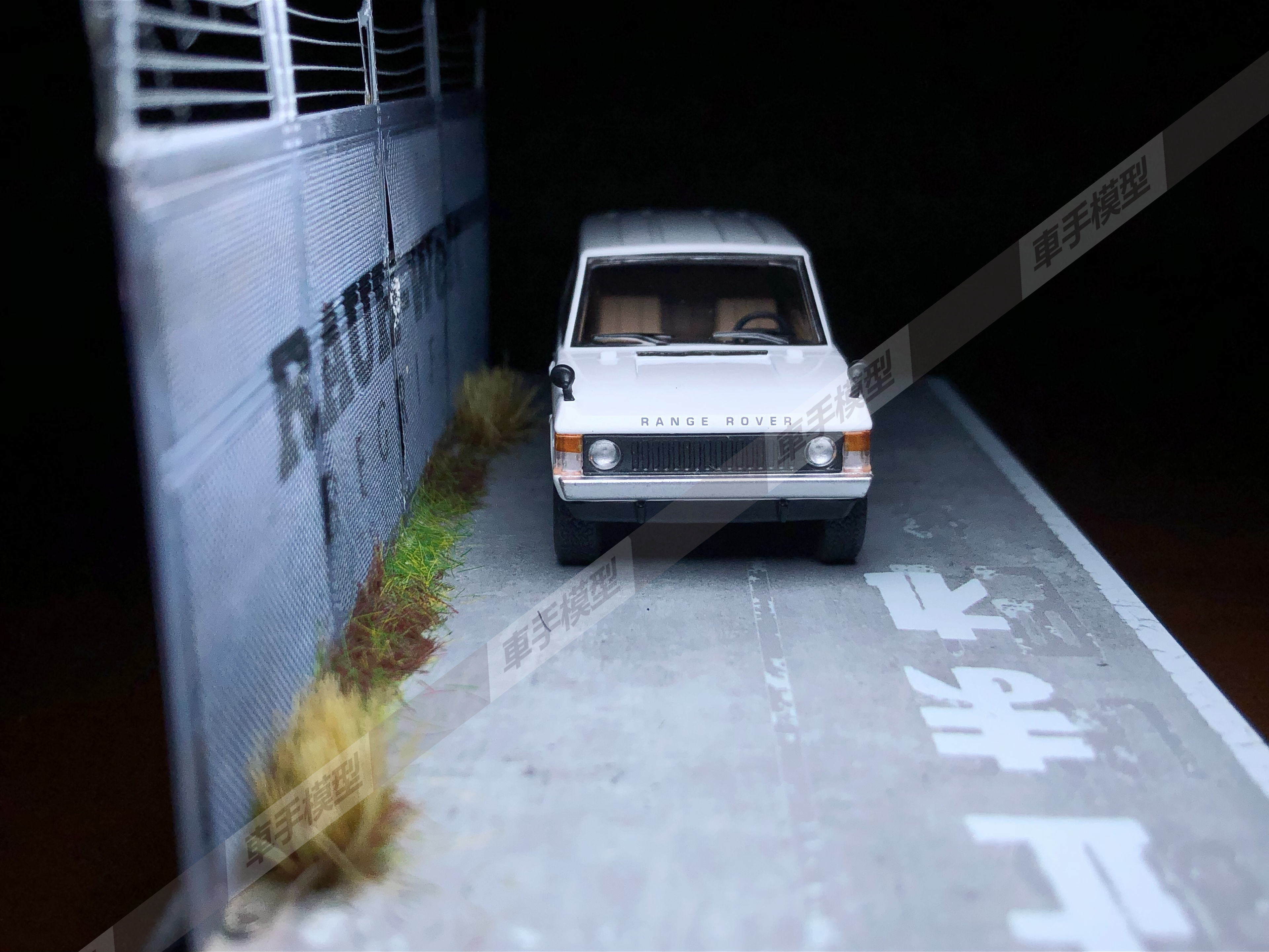 TSM MINIGT 1:64 路虎 Range Rover 1971 SUV合金车模658 - 图2