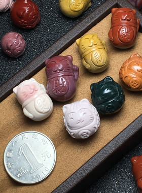 天然阿拉善玛瑙可爱雕刻件挂饰