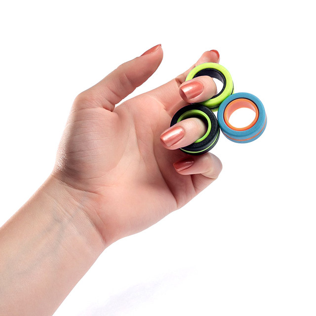 Museum magnetic ring boring decompression white-collar children's toy