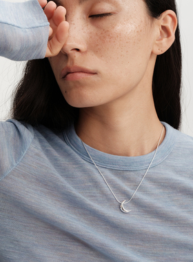 【CnHnOn脂肪商店】s925纯银立体实心小月亮蛇骨简约质感小众项链