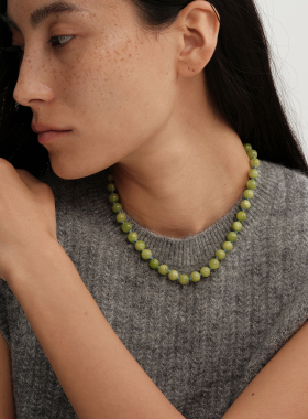 【CnHnOn脂肪商店】青提天然半宝石小众橄榄绿青葡萄手工串珠项链